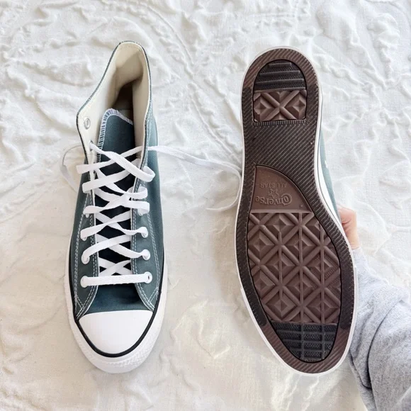 Converse Chuck Taylor All Star
Sneaker Size 13 - Picture 6 of 10